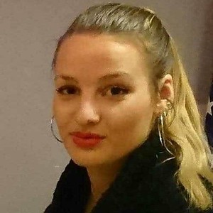 Rosalie - Prof d'histoire - Paris