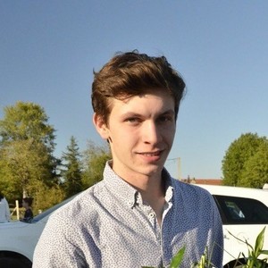 Elliot - Prof de français - Saint-Martin-d'Heuille