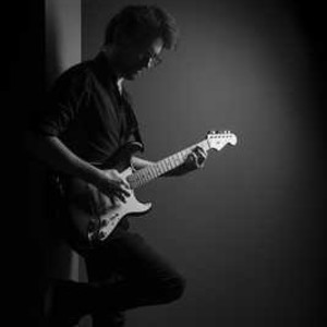 Julien - Prof de guitare acoustique - Armentières