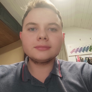 Corentin - Prof d'initiation informatique - Champigny-sur-Marne