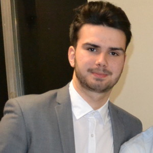 Lucas - Prof d'initiation internet - Rosult