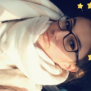 Coralie - Prof d'education sexuelle - Balbigny
