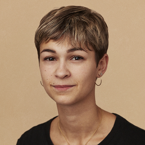 Léa - Prof de maths - Crozet
