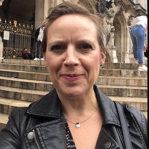 Laetitia - Prof de maths - L'Haÿ-les-Roses