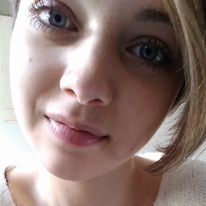 Charlotte - Prof d'aide aux devoirs - Isques
