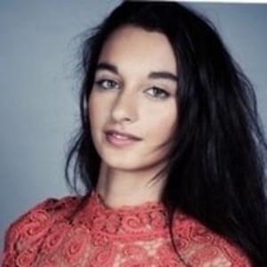 Inès - Prof d'initiation informatique - Paris 8e
