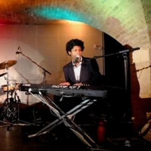LEO - Prof de piano - Villefranche-sur-Saône