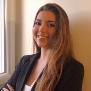 Andréa - Prof de portugais - Paris 15e
