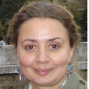 Laura - Prof de maths - Draveil