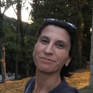 Rahma - Prof de marketing - Saultain