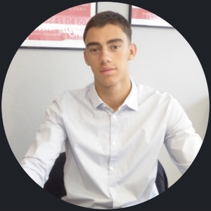 Adrien - Prof de droit - Paris