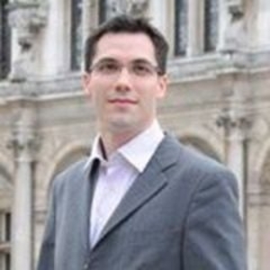 Patrick - Prof de droit constitutionnel - Paris