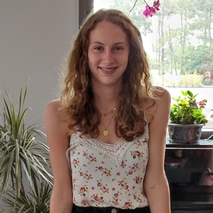 Juliette - Prof d'aide aux devoirs - Angers