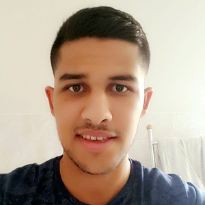 Julien - Prof de maths - Nanterre