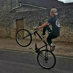 Adri - Prof de BMX - Pithiviers