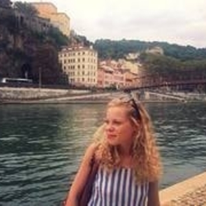 Clémence - Prof d'économie - Lyon