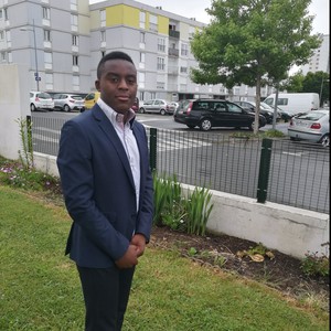 Luis - Prof de maths - Alès