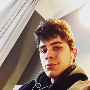 Mael - Prof de maths - Laval