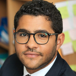 Niels - Prof de droit civil - Paris