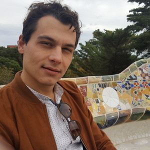 Yann - Prof de droit constitutionnel - Lyon