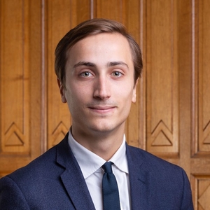 Augustin - Prof de droit - Paris