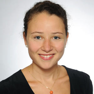 Clara - Prof de droit des obligations - Paris