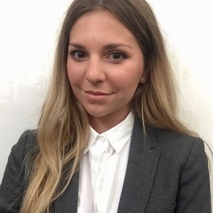 Chloé - Prof de droit - Rennes