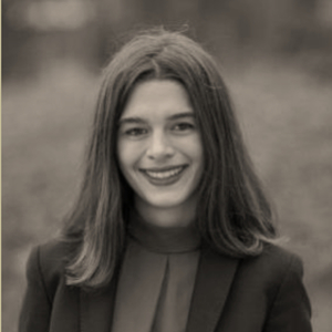 Alexandra - Prof de préparation concours / examen - Courbevoie