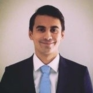 Edouard - Prof de droit civil - Paris