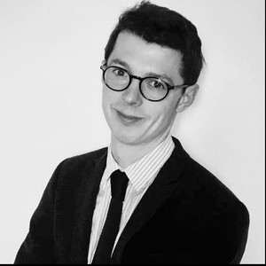 Aymeric - Prof de droit constitutionnel - Paris 10e