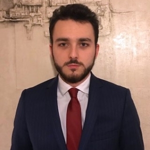 Arthur - Prof de droit civil - Paris