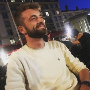 Quentin - Prof de droit - Lyon