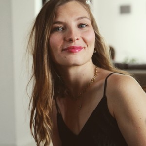 Clara - Prof de droit - Toulouse