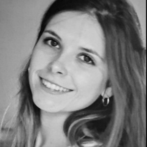 Anne - Prof de droit - Paris