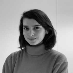Juliette - Prof de droit civil - Paris