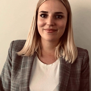 Pauline - Prof de droit - Strasbourg