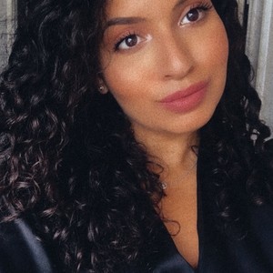 Lydia - Prof de droit public - Vénissieux