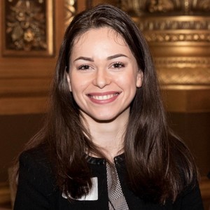 Mélanie - Prof de droit - Paris