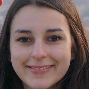 Manon - Prof de droit constitutionnel - Paris