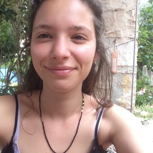 Alexandra - Prof d'aide aux devoirs - Montreuil