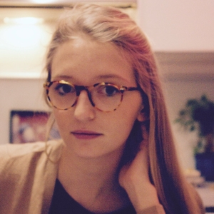 Julie - Prof de droit civil - Paris