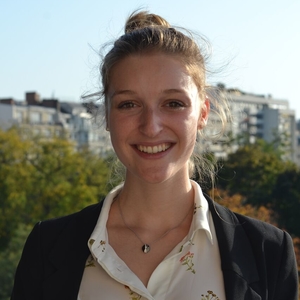 Claire - Prof de français - Voisins-le-Bretonneux
