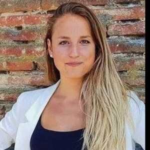 Chloé - Prof de droit - Toulouse