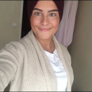 Kenza - Prof de maths - Villejuif