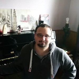 Stéphane - Prof de piano - Soliers