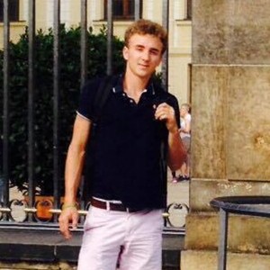 Baptiste - Prof d'économie - Évry-Courcouronnes