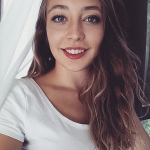 Julie - Prof de maths - Beauvais