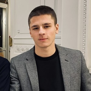 Valentin - Prof de maths - Lyon
