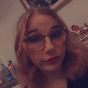 Angeline - Prof d'anglais - Wavrechain-sous-Denain