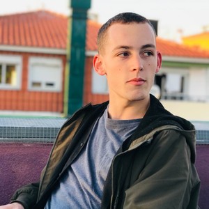 Tom - Prof de maths - Paris